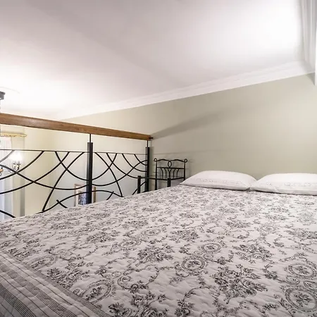 Апартаменти Classic In Old Town Таллінн