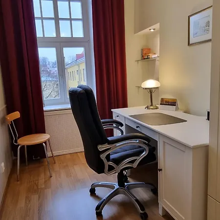 Апартаменти Classic In Old Town