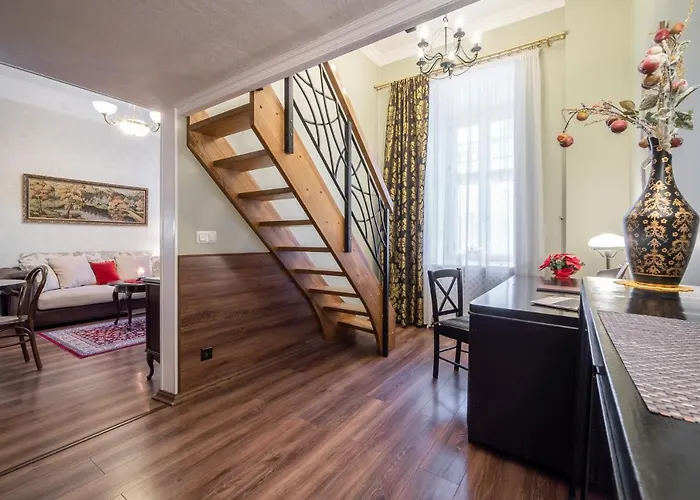 Classic In Old Town Apartment *