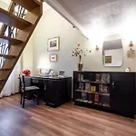 Apartment Classic In Old Town Tallinn