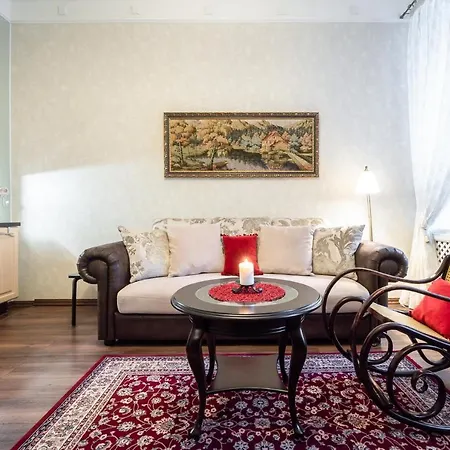 Classic In Old Town Apartamento Tallin